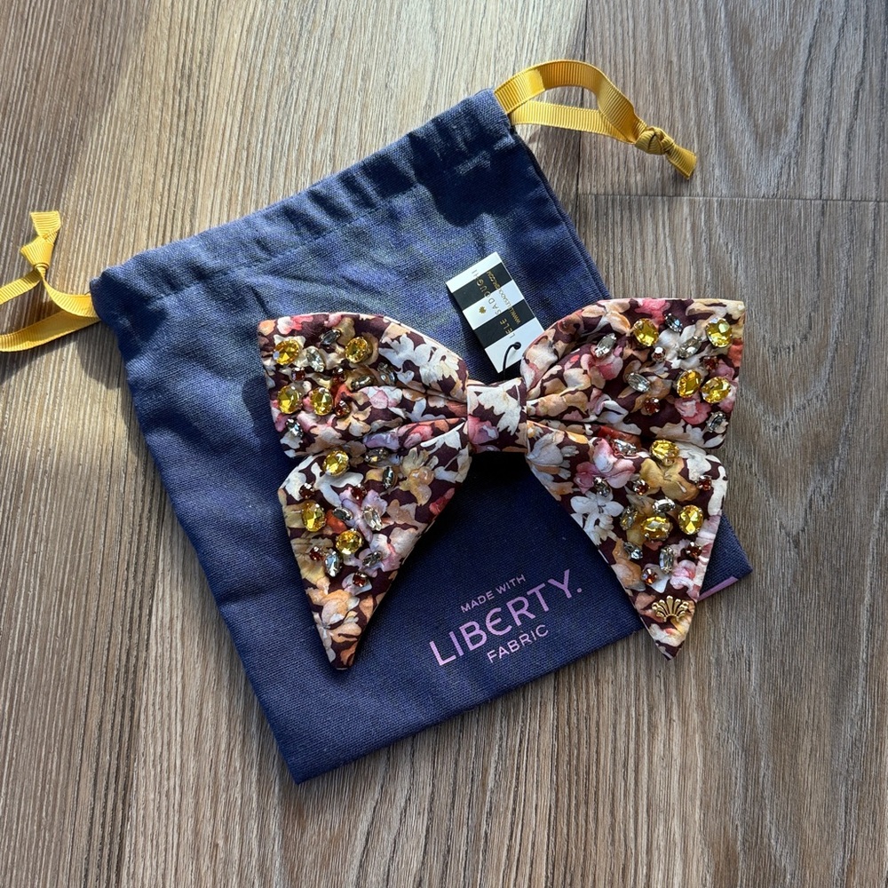 NWT LELE SADOUGHI x Liberty London crystal bow barette in marigold lilies 200
